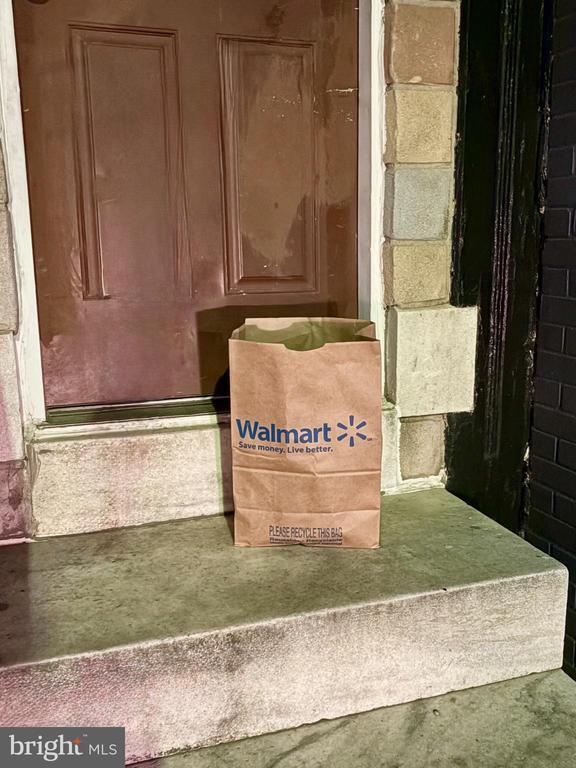 Building Photo - 49 S Kresson St