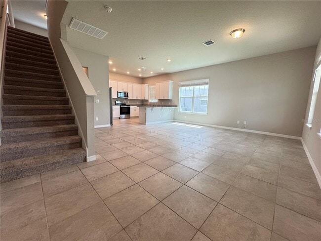 Building Photo - 440 Venetian Palms Blvd