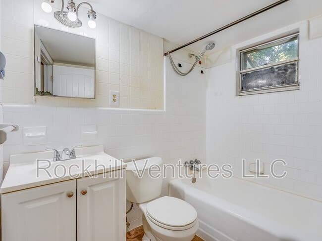 Primary Photo - 6 Ronnie Ave