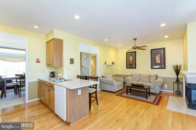 Building Photo - 20927 Trinity Square