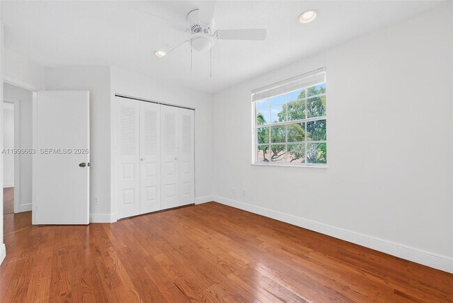 Building Photo - 931 Opal Terrace