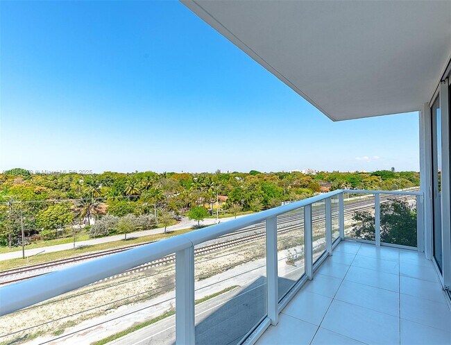Building Photo - 4250 Biscayne Blvd