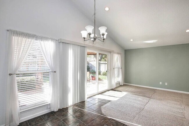 Building Photo - 6632 Branchwater Way