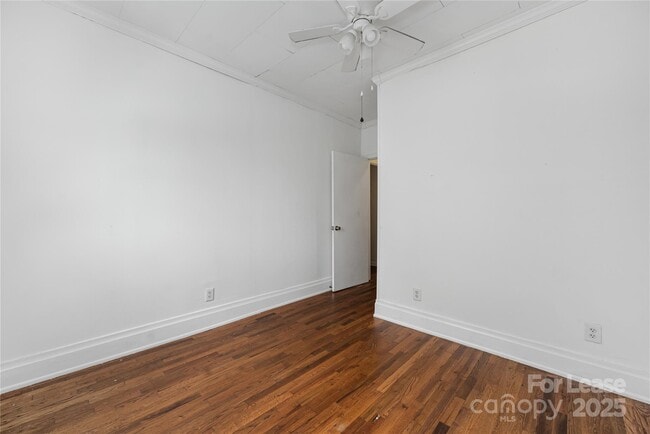 Building Photo - 387 Woodlawn Ave