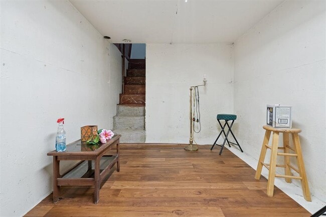 Building Photo - 2200 US-81