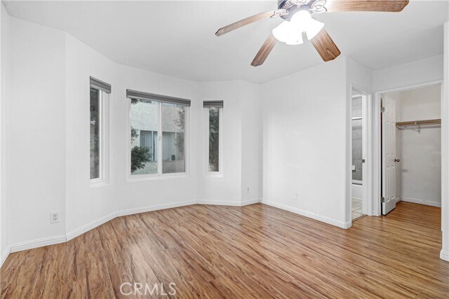 Building Photo - 1637 E 5th St