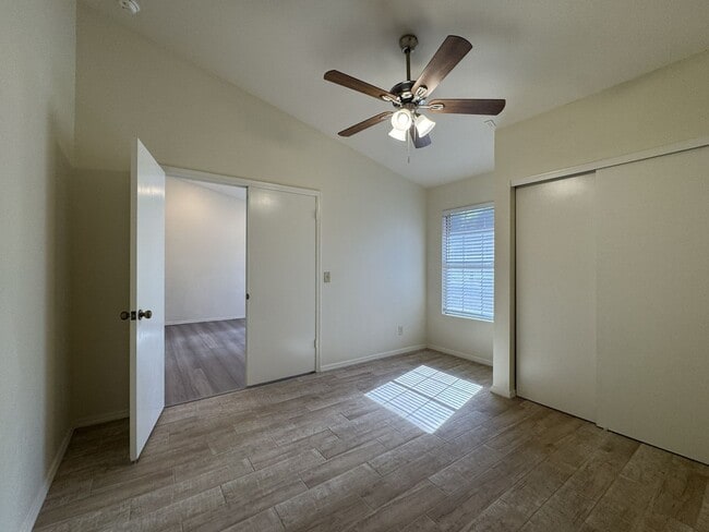 Building Photo - 4 BEDROOMS CULDESAC LOT ACROSS FROM PARK