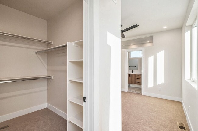 Building Photo - Brand New Townhome!  Be the First!!