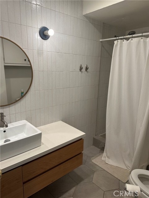 Building Photo - 5000 Seashore Dr
