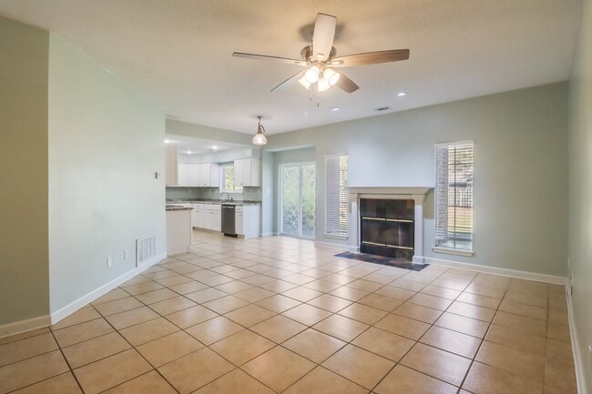 Building Photo - 9524 Pointe Aux Chenes Rd