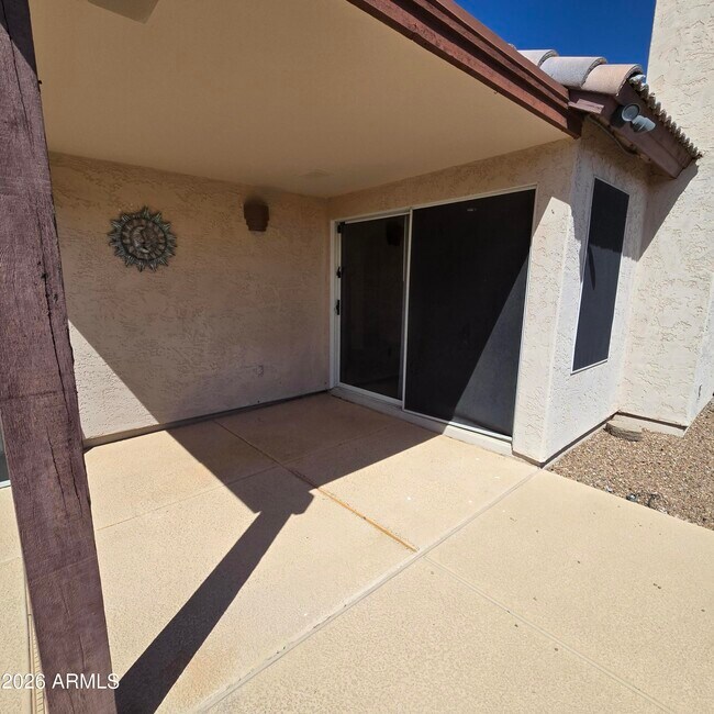 Building Photo - 1125 E Montoya Ln