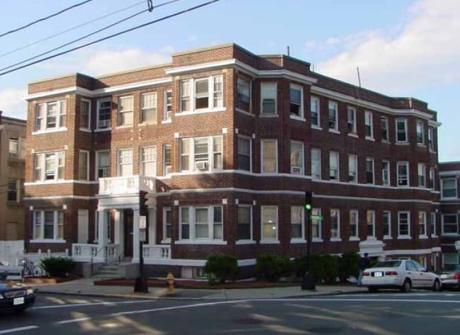 Building Photo - 244-248 Kelton St