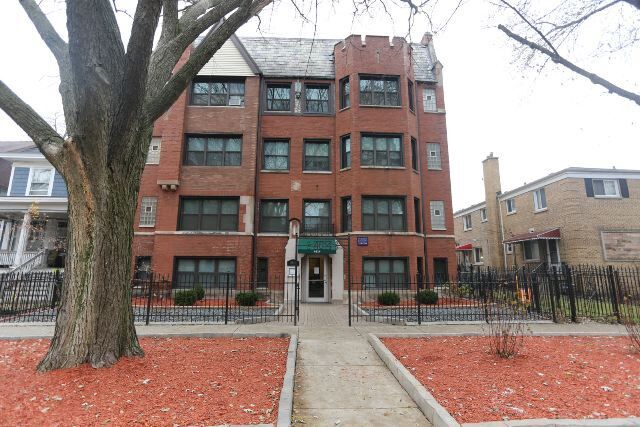 Primary Photo - 4617 N Paulina St
