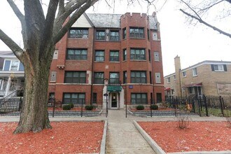 Building Photo - 4617 N Paulina St