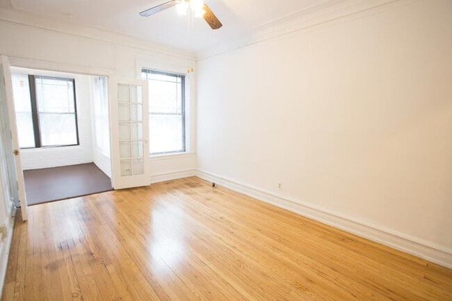 Floorplan - 5300-5308 S. Greenwood Avenue