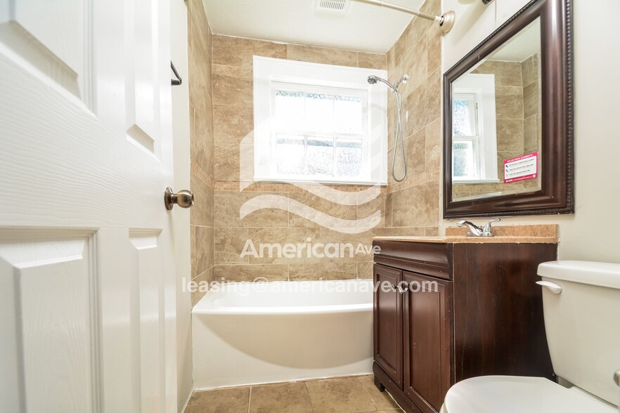 Building Photo - 1117 Berkshire Rd