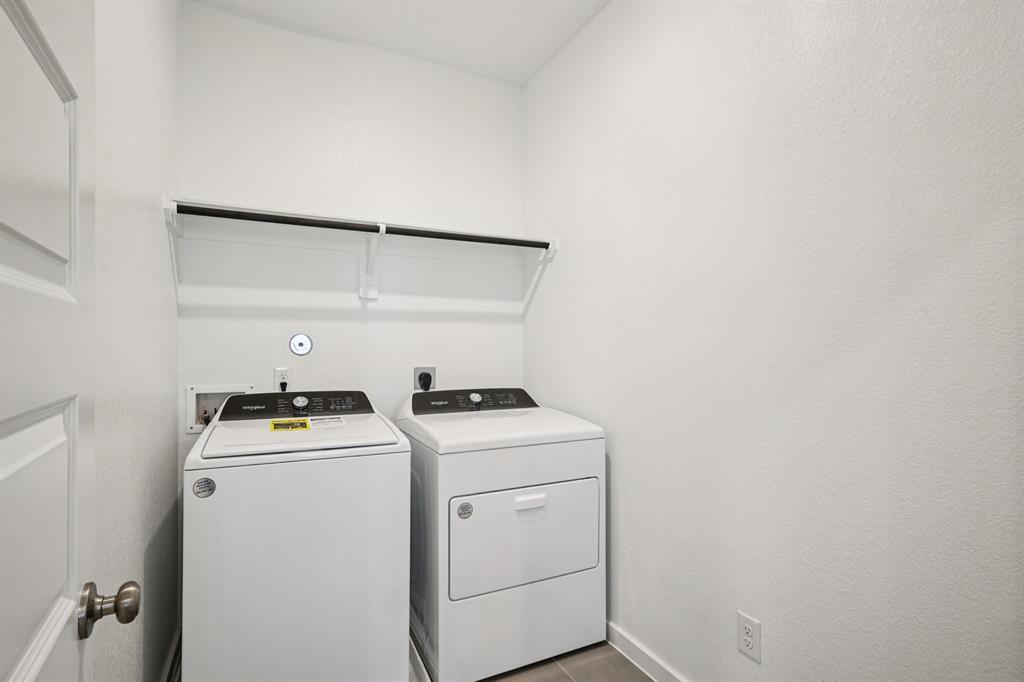 Building Photo - 17127 White Acer Way
