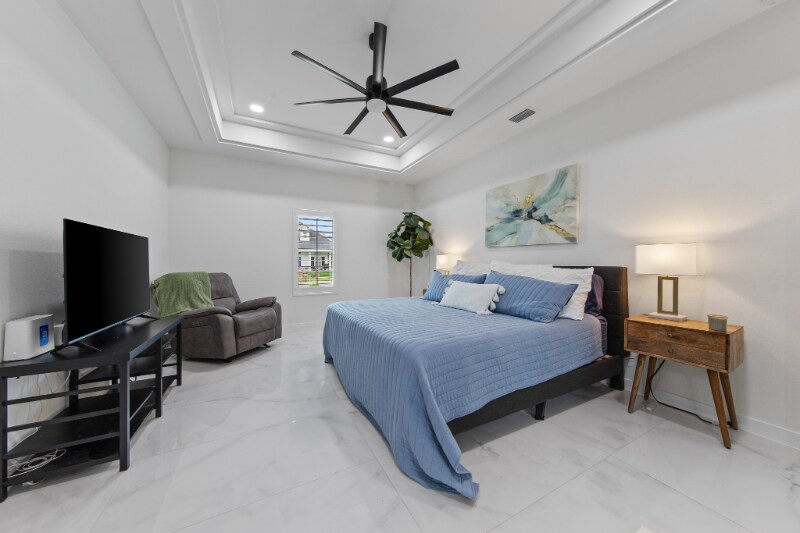 Building Photo - 112 Talon Dr