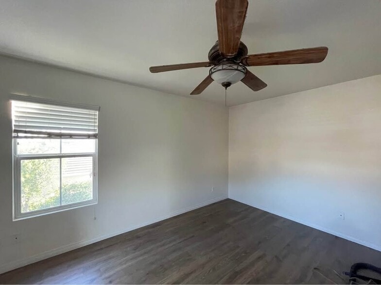 Building Photo - 35655 Winkler St