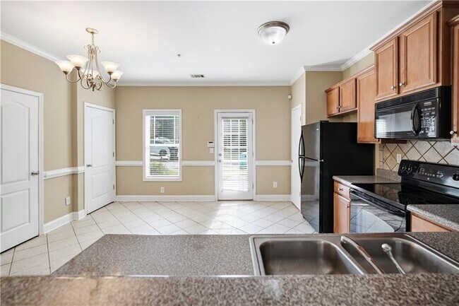 Building Photo - 211 Oconee River Cir