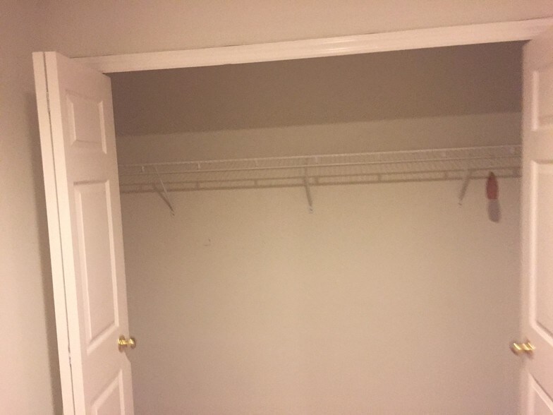 Closet 1 - 4300 Stablemere Ct