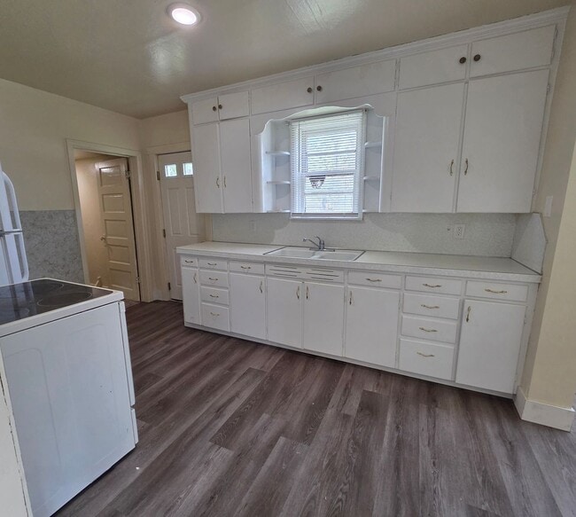 Building Photo - 3 Bedroom Located in Grace Idaho