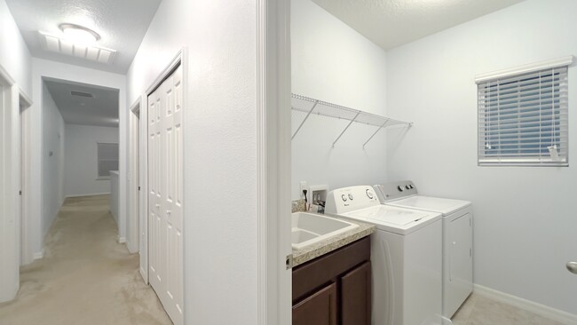 Building Photo - 1088 Avila Ln