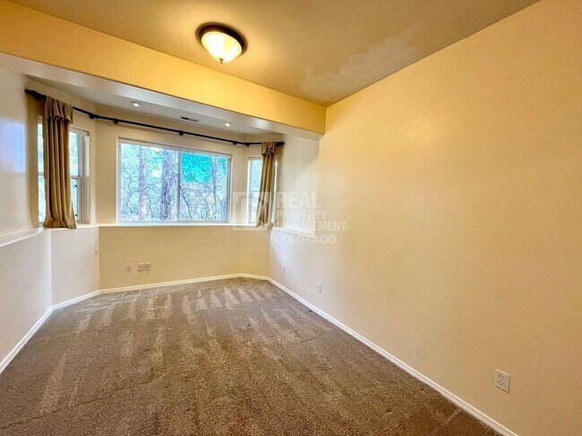 Building Photo - 1550 Capadaro Ct