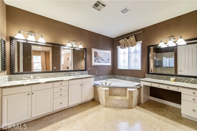 Building Photo - 16483 Gala Ave
