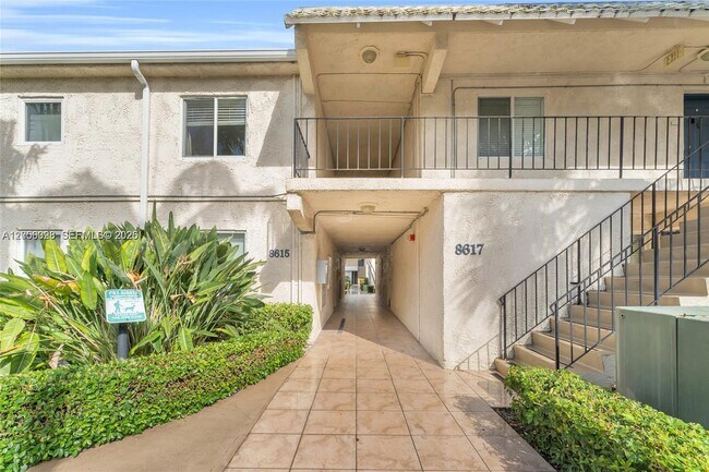 Building Photo - 8617 SW 68th Ct