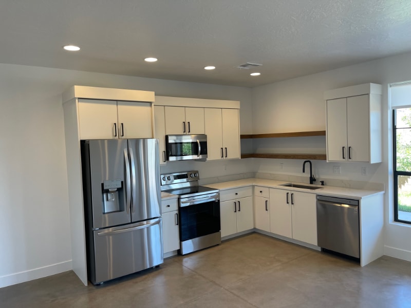 Building Photo - 676 676 W Lava Pointe Dr