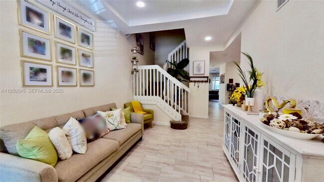 Building Photo - 1420 SE 26th Ave