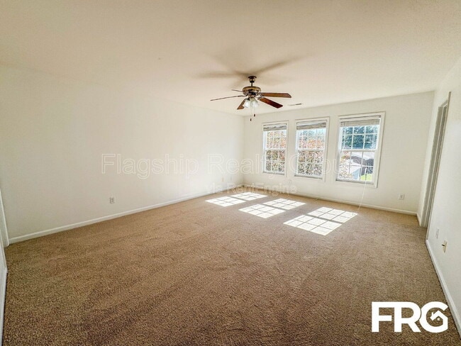 Building Photo - 1021 Jade Ln