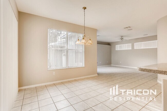 Building Photo - 10314 Fenceline Rd