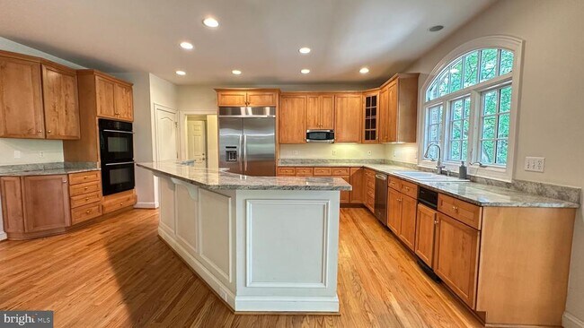 Building Photo - 1354 Lewinsville Mews Ct