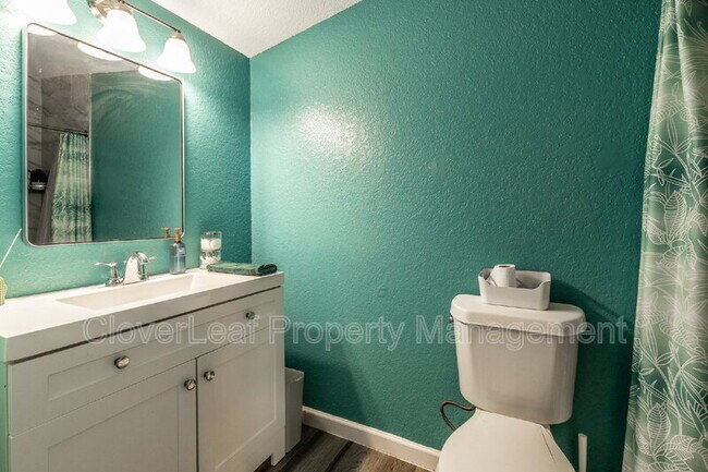 Building Photo - 2735 Pecan Valley Dr