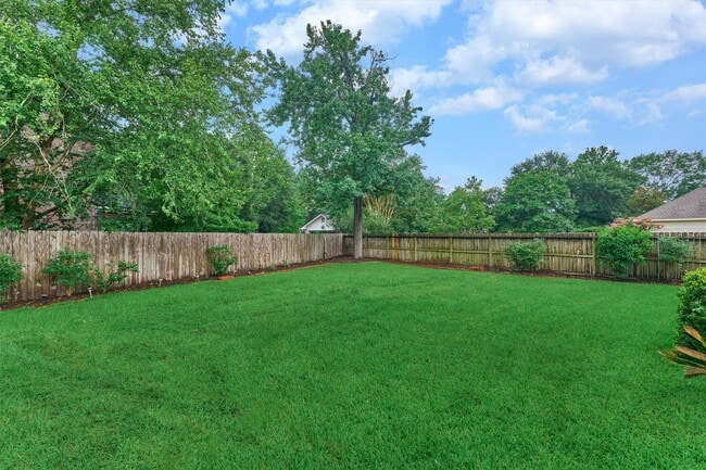 Building Photo - 23006 Northampton Pines Dr