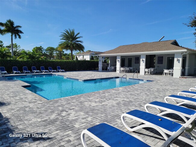 Building Photo - 4518 Dow Ln