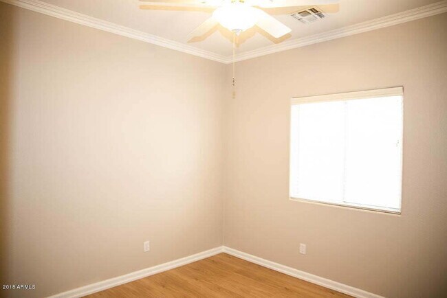 Building Photo - San Tan Ranch Beauty