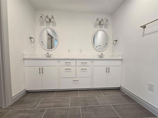 Building Photo - 2105 Tiger Trail