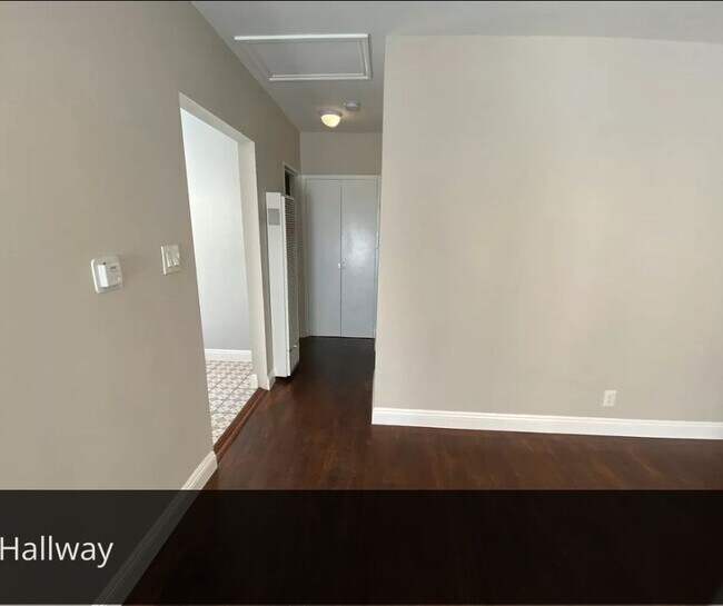 Building Photo - 1028 17th St