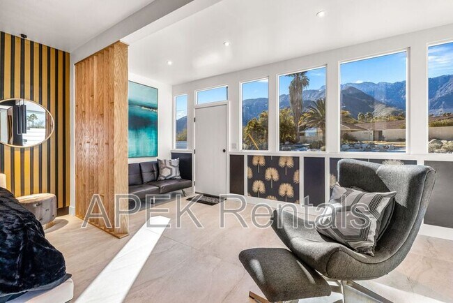 Building Photo - 2325 N Girasol Ave