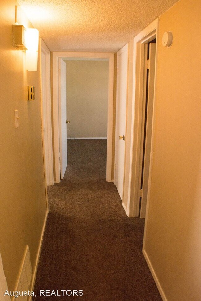 Building Photo - 2800 Sayles Blvd