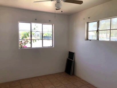 Building Photo - Central 2 Bedroom 2 Bath Home Duplex near ...