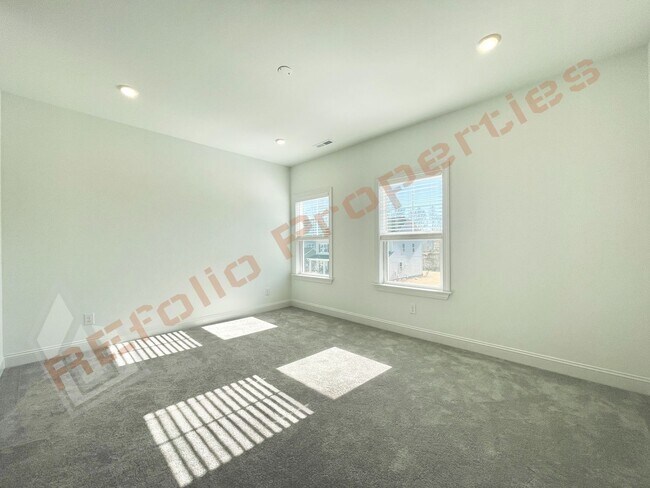 Building Photo - 709 Hardin Hill Lane