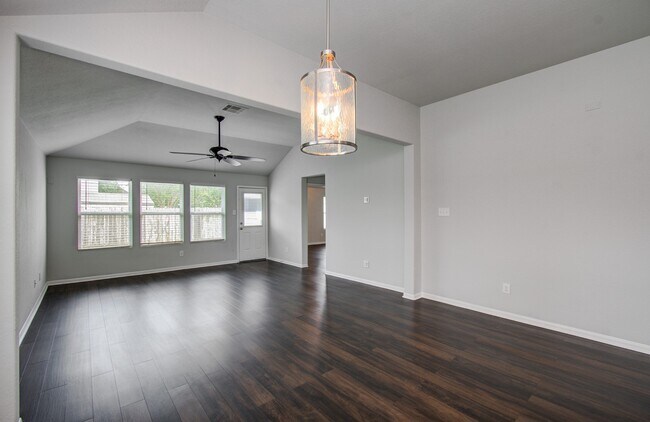 Building Photo - 2015 Upland Plover Ct