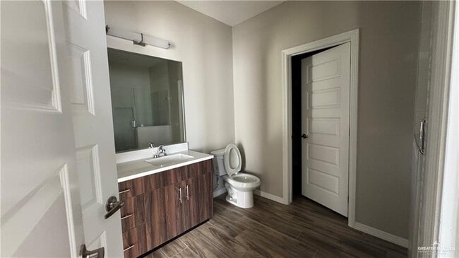 Building Photo - 11 La Vista Ave