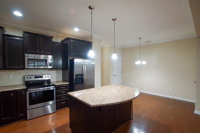 Building Photo - 2404 Swans Rest Way