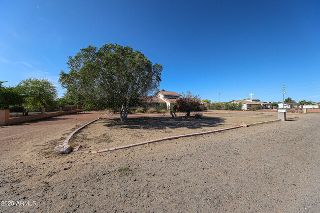 Building Photo - 8531 W Pinnacle Peak Rd
