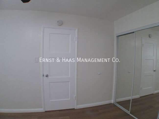 Building Photo - Lovely 1 Bedroom Apartment in Prime Bixby ...